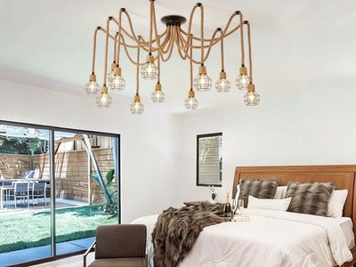 Industrial Rope Chandelier - 10-Light Vintage Hemp Rope Ceiling Lamp, Farmhouse Style
