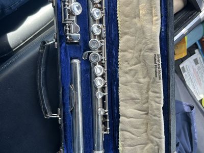 Vintage Armstrong Silver & Nickel Plated Flute with Blue Velvet Lined Hard Case