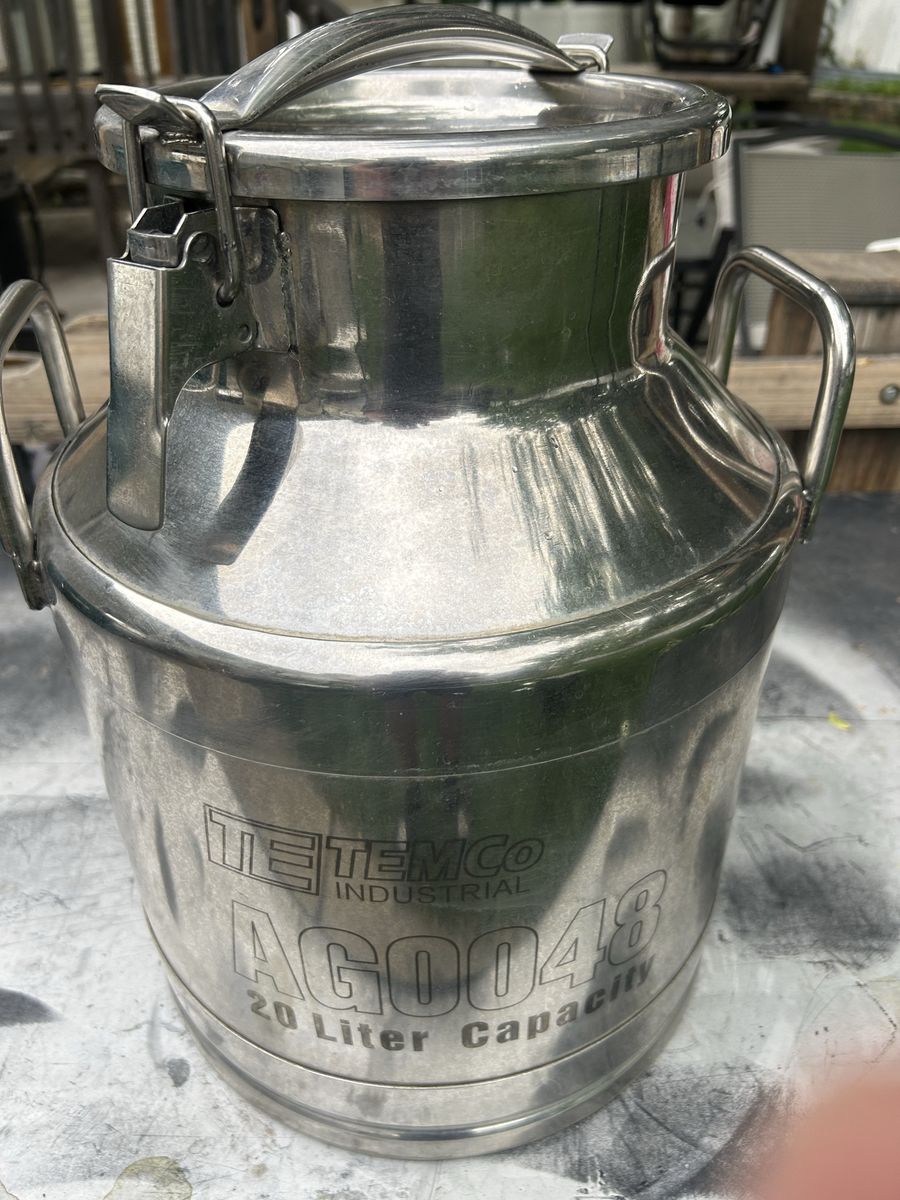 New TEMCO Industrial AG0048 20 Liter Stainless Steel Milk Can Pail - Set of 2