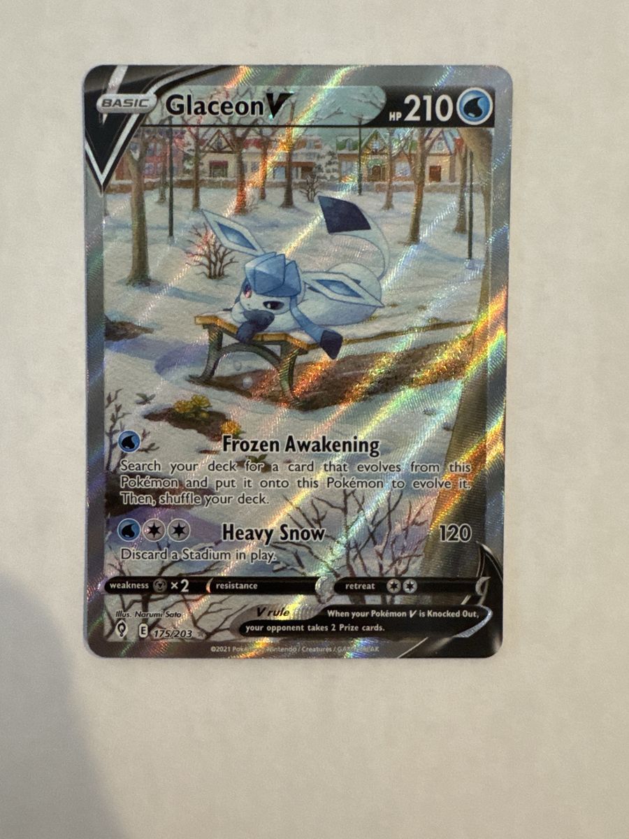 Pokemon TCG Glaceon V Alternate Art Full Art 175/203 Evolving Skies Card