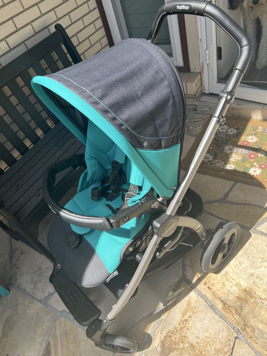 Peg Perego Book Pop Up stroller/ bassinet Made in Italy…the bassinet has never been opened..free matching car seat. Rarely used