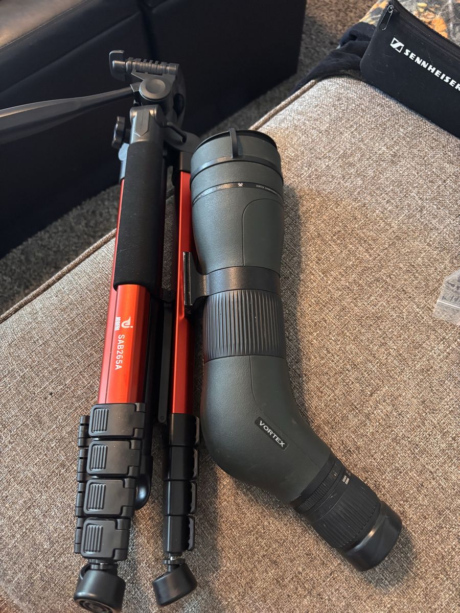 nice vortex diamondback spotting scope 16-48x65