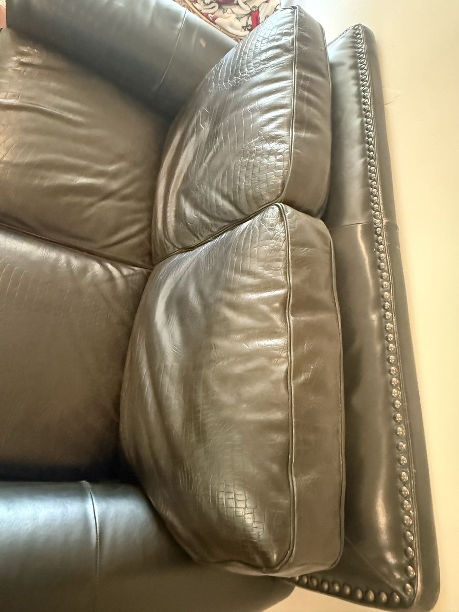 Main image 6