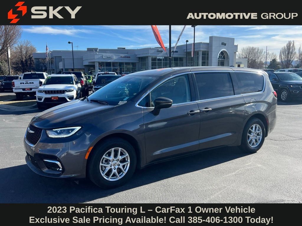 2023 CHRYSLER PACIFICA Touring L