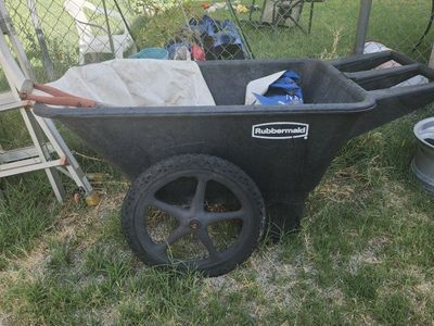 Rubbermaid Heavy Duty Yard Cart