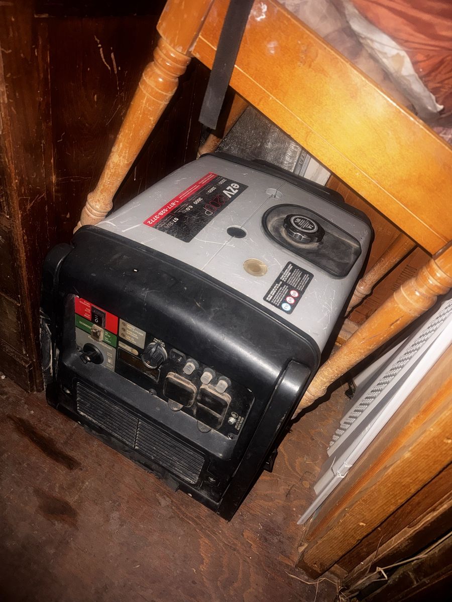 Energizer Generator Runs Good Just Needs Battery