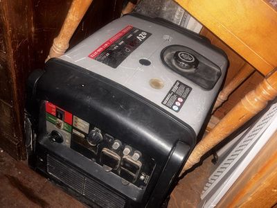 Energizer Generator Runs Good Just Needs Battery