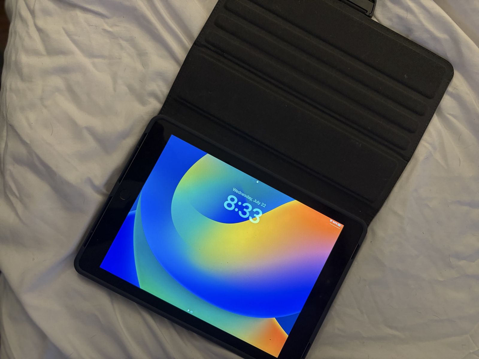 Apple iPad Mini 5th Gen 32GB, Wi-Fi Black with new Speck case included