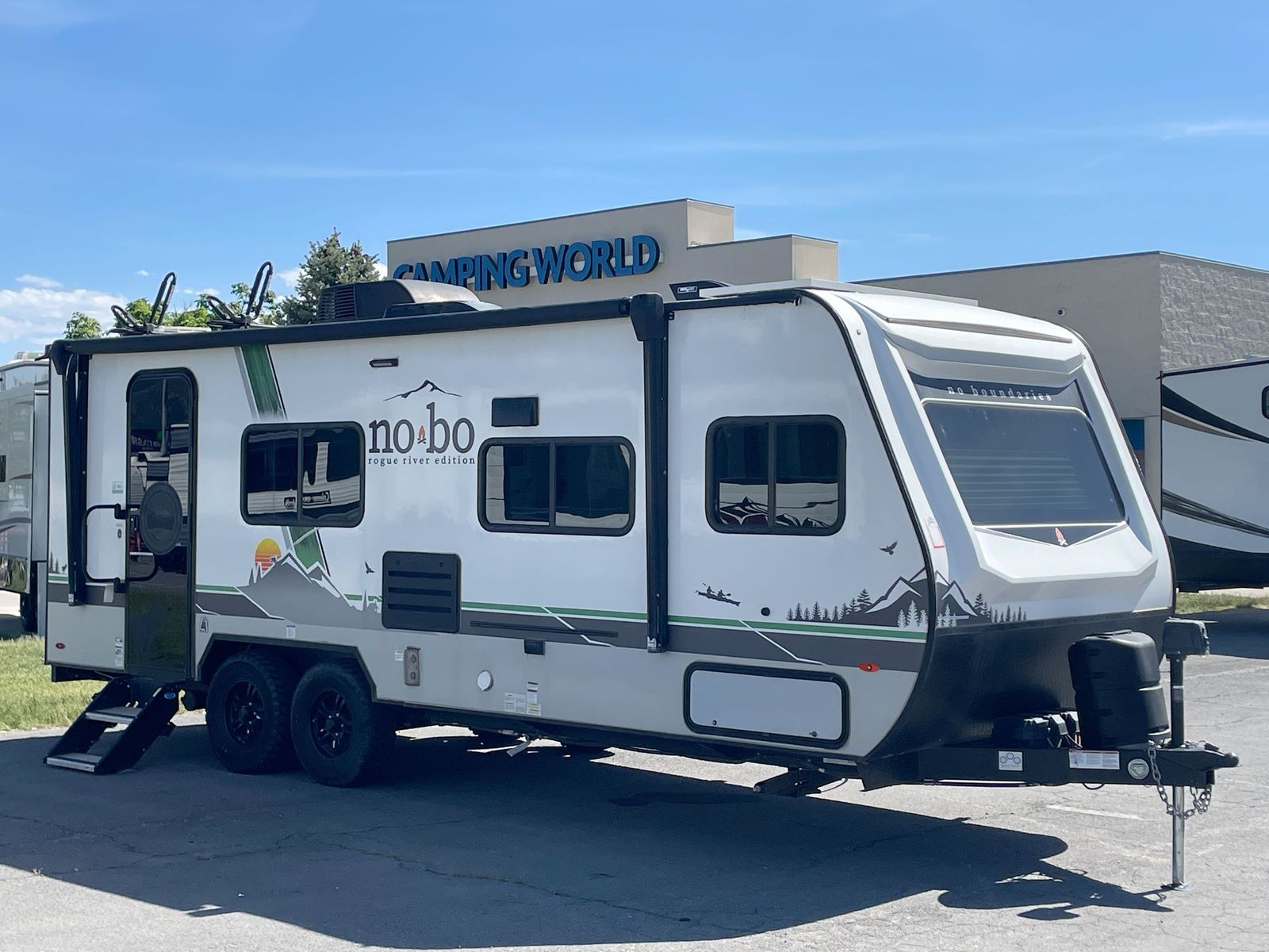 2023 FOREST RIVER NO BOUNDARIES ROGUE RIVER 19.1