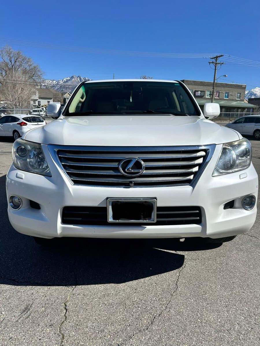 2008 Lexus LX Base