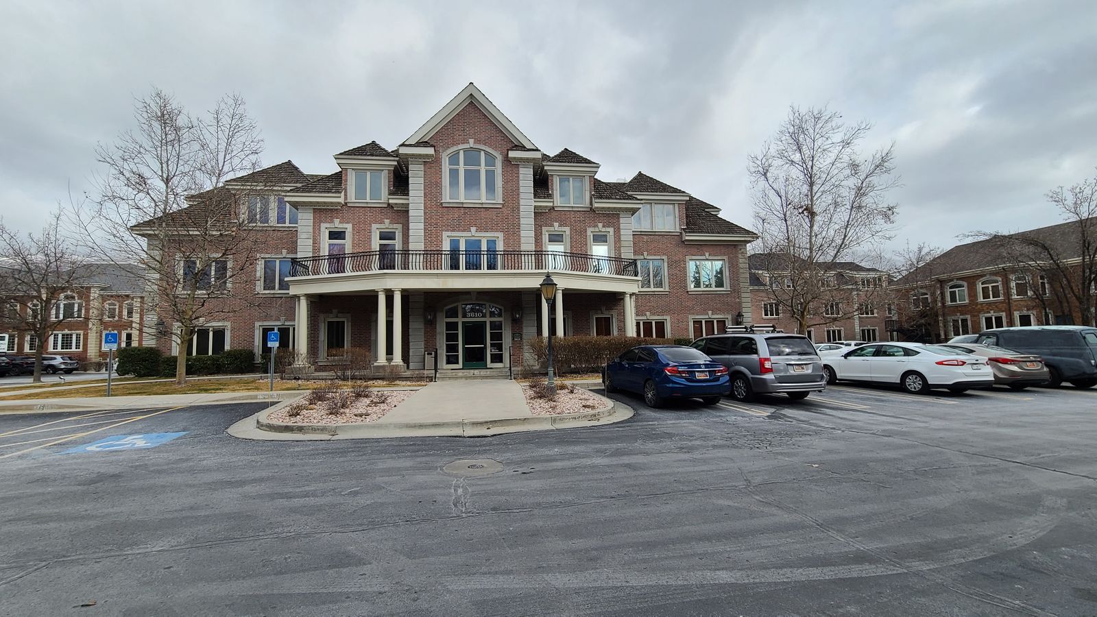 PROFESSIONAL OFFICE, 3RD FLOOR, JAMESTOWN COMPLEX, PROVO