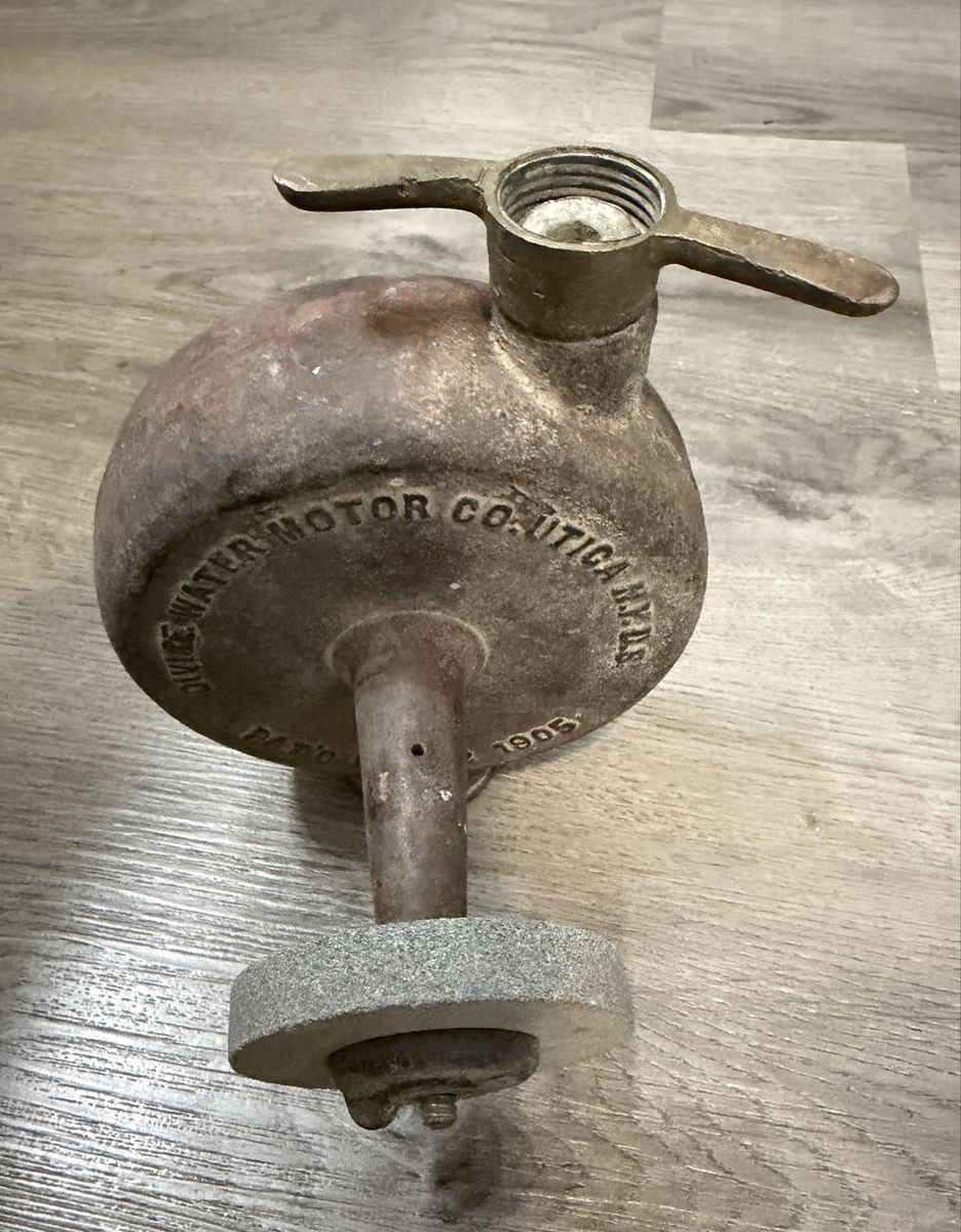 Main image 4