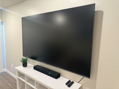 2026 TCL 85” Flat Screen TV, Anti glare