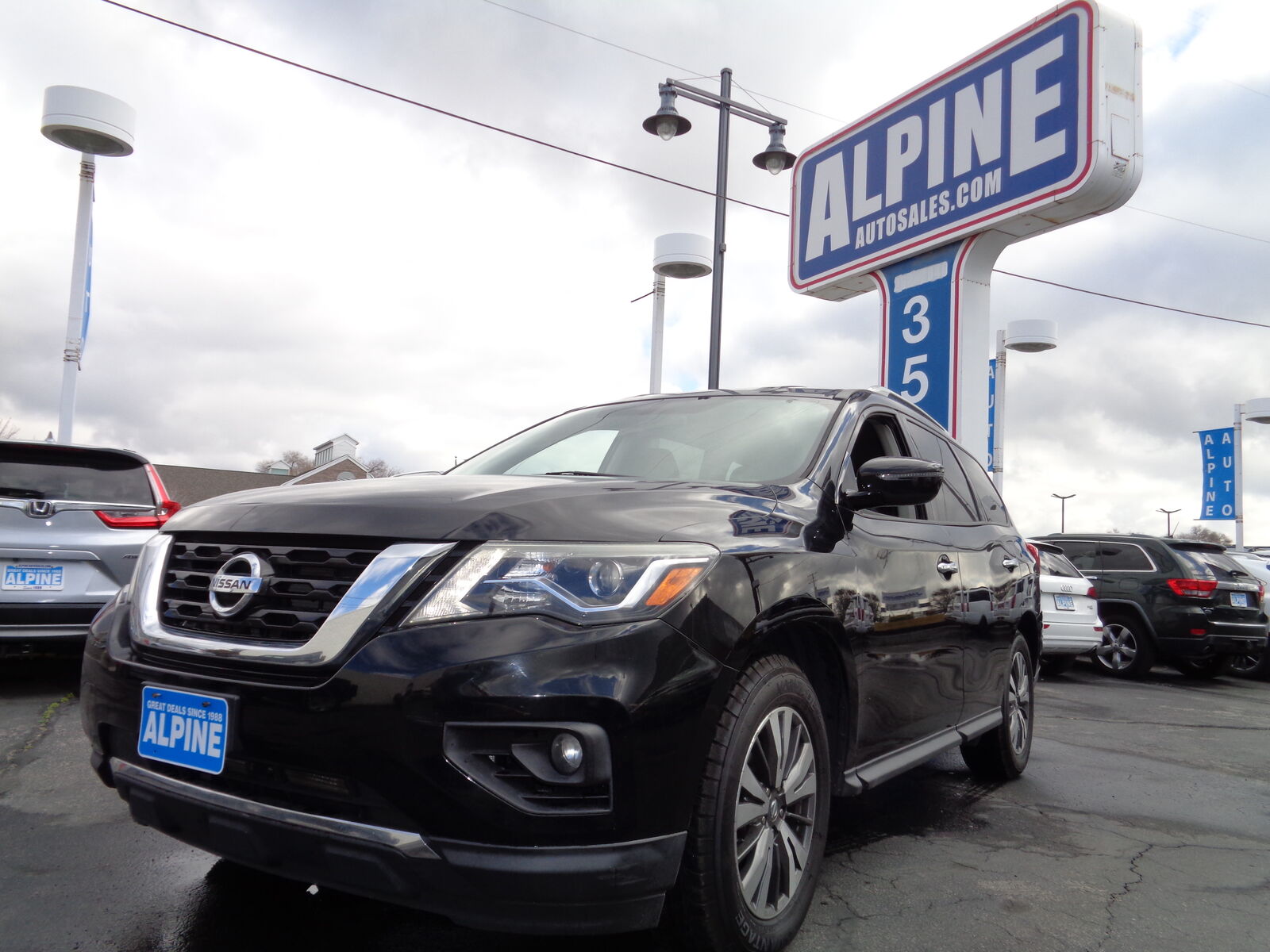 2018 NISSAN PATHFINDER SV