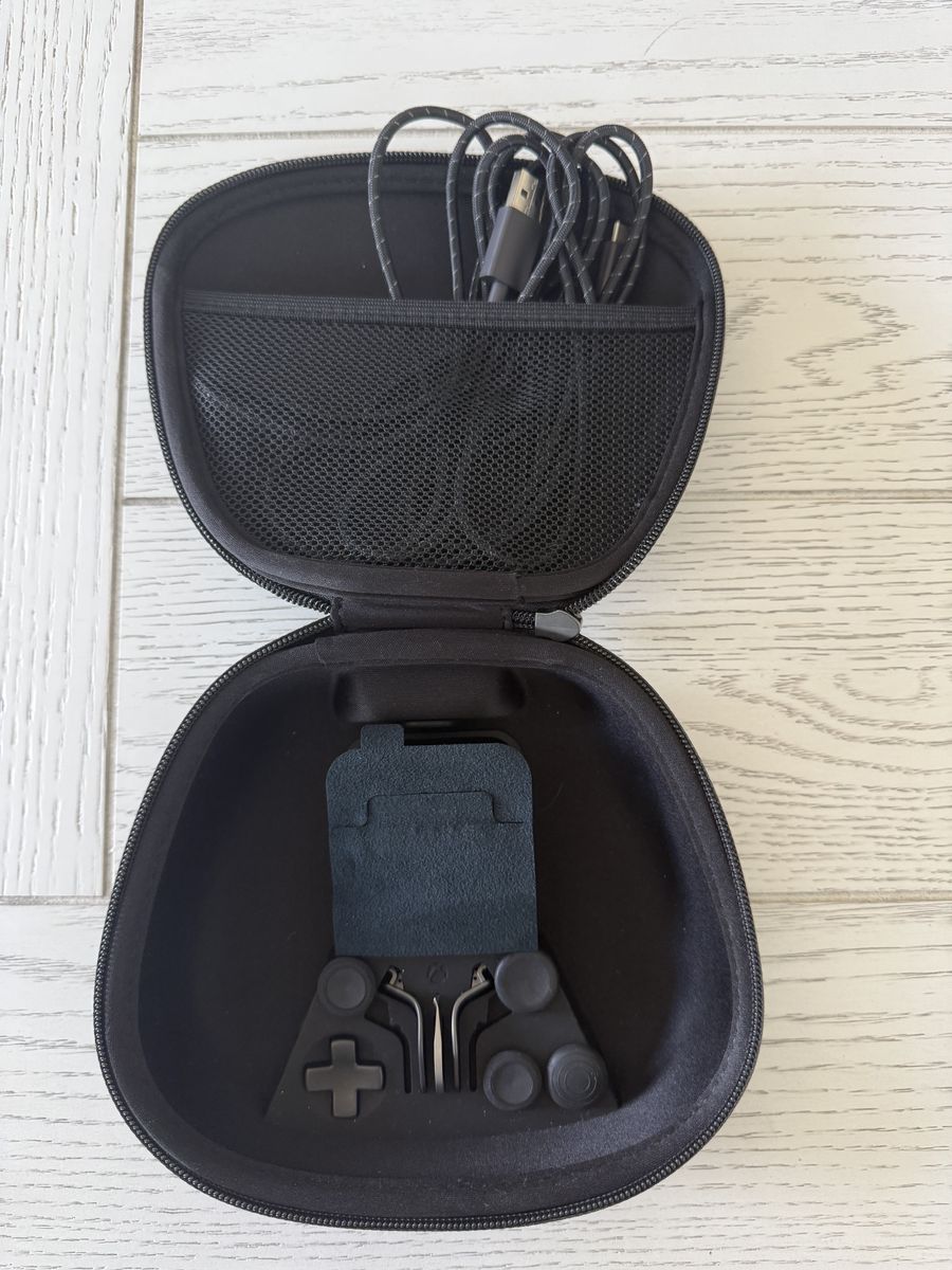 Microsoft Xbox Elite Wireless Controller Series 2 - Black with Case & Cable