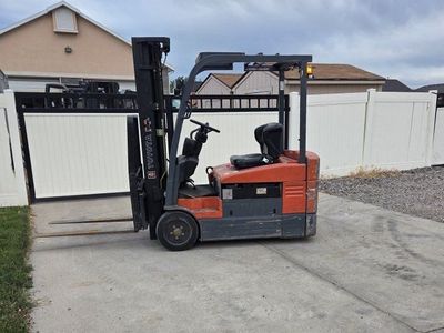 Toyota 8FBE15 Electric Forklift - 3,450 lb Capacity