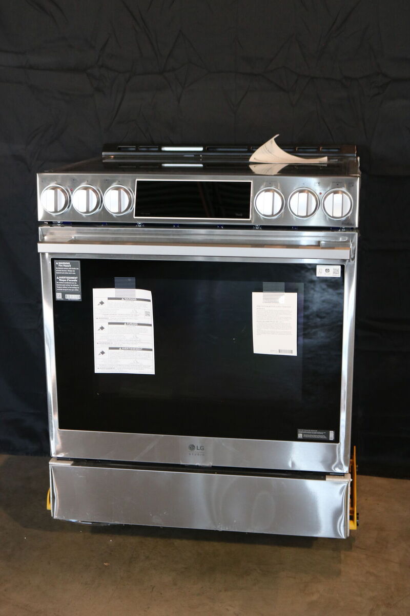 NEW! Induction LG Studio electric range - with air sous vide mode!!