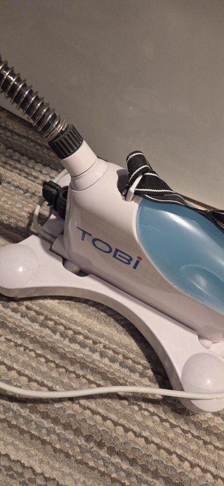 Tobi clothes steamer