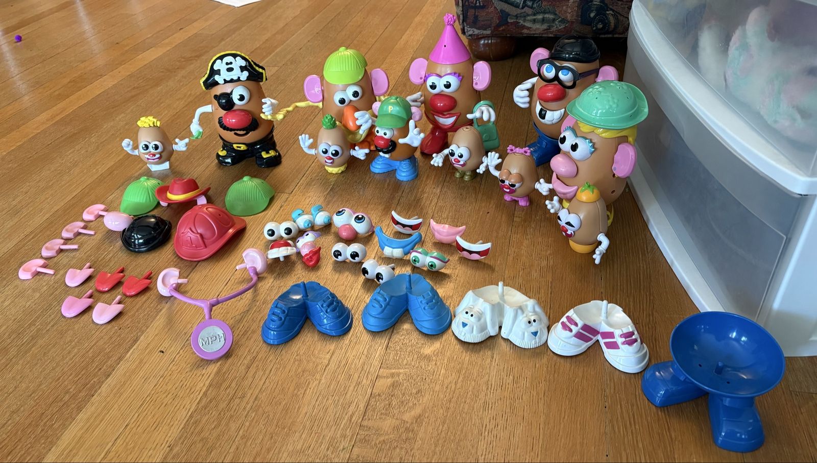 Huge Mr. Potato Head & Mrs. Potato Head Accessory Lot - 11 Full Figures & 50+ Pieces
