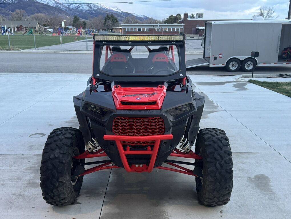 2018 Polaris 4-seatDynamix RZR