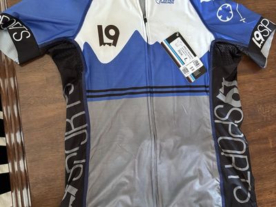 NEW - L9 Sports Short Sleeve Cycling Jersey Full Zip