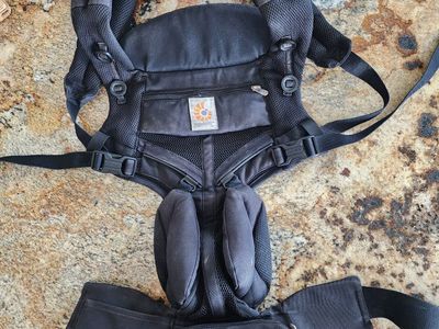 Infant front harness holder