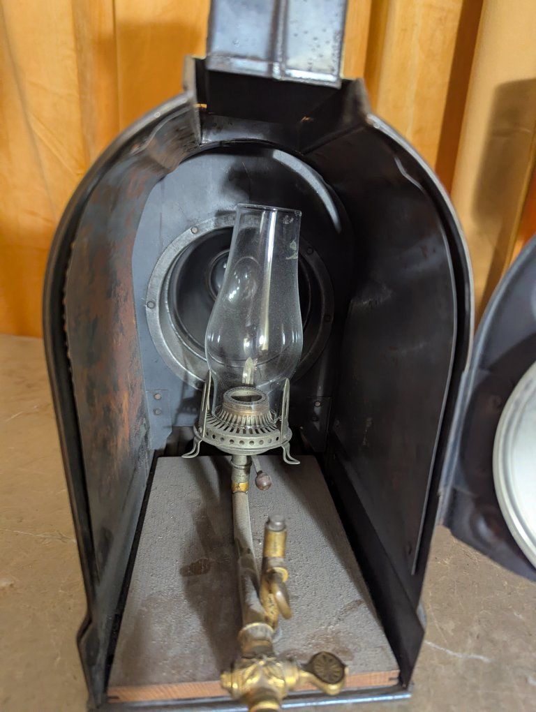 Main image 3