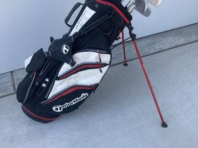 TaylorMade Pure Lite Stand