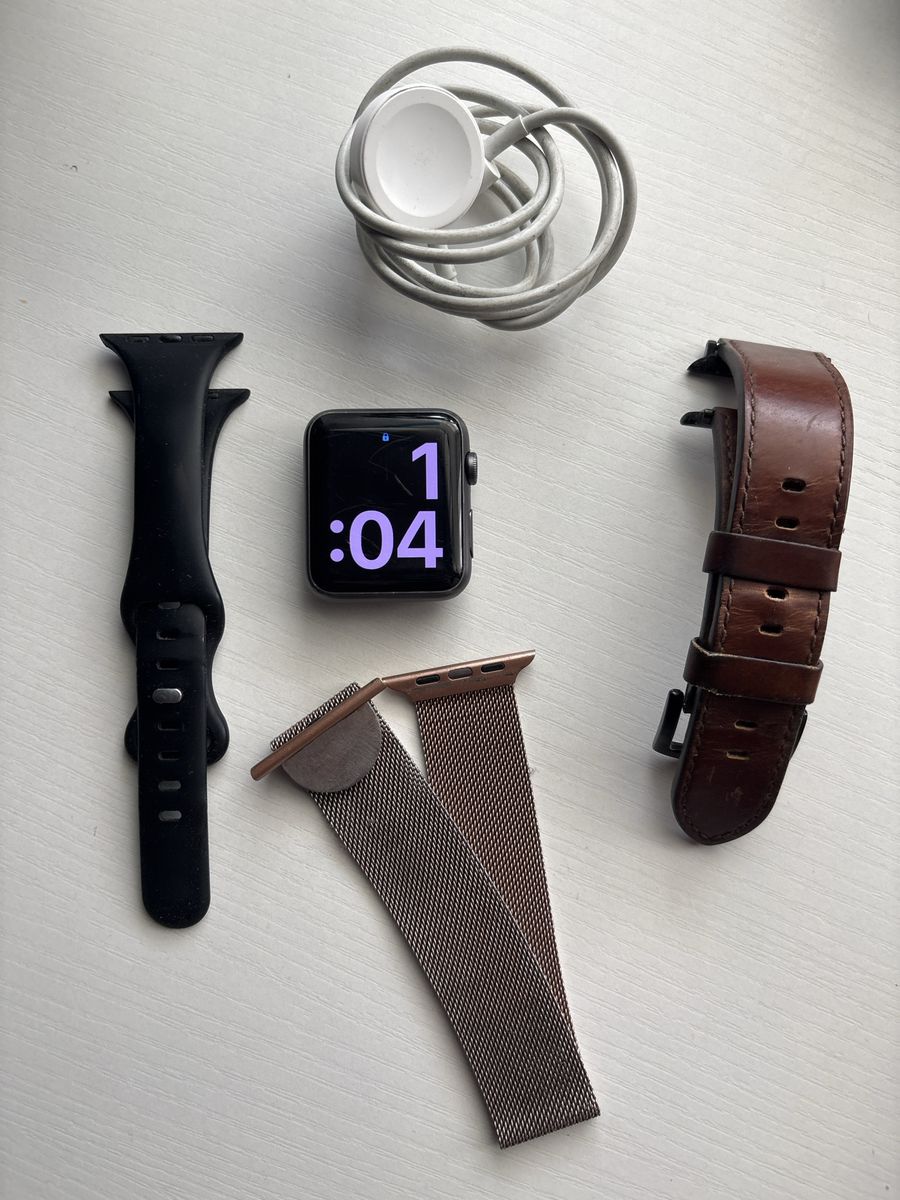 Apple Watch Series 1 42mm Space Gray Aluminum Case with 3 Bands & Charger