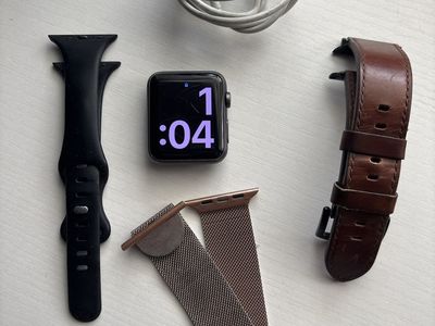 Apple Watch Series 1 42mm Space Gray Aluminum Case with 3 Bands & Charger