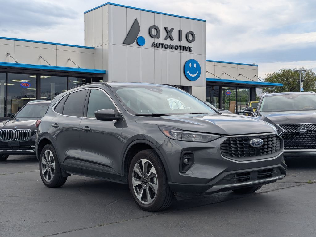 2025 Ford Escape Platinum
