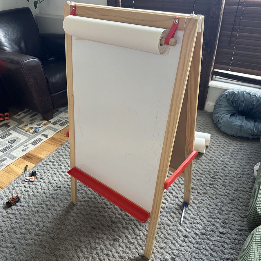IKEA Mala Easel