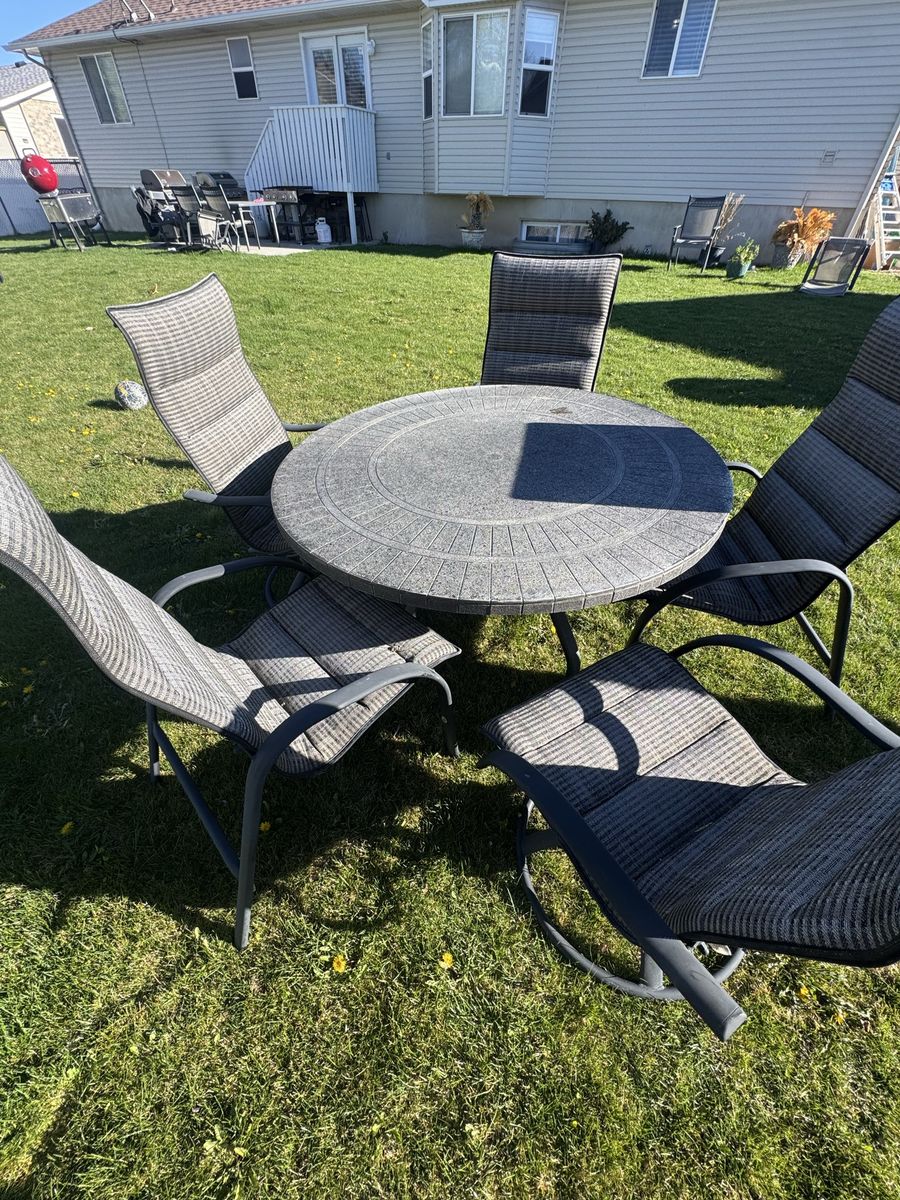 Free Patio set