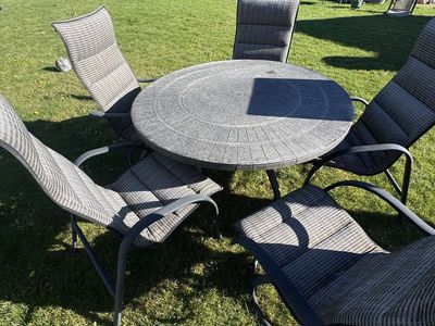 Free Patio set