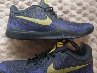 Nike Kobe Mamba Rage (court purple, black, Laker gold colorway)
Size 10.5
