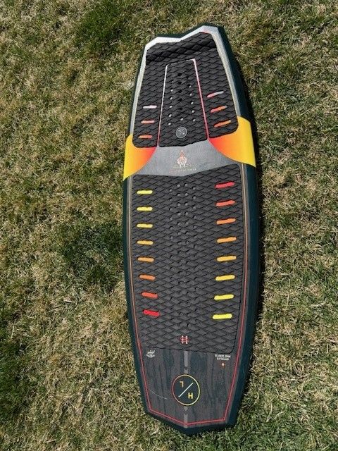 2023 Hyperlite Time Machine Wakesurf Board, gently used, like new.