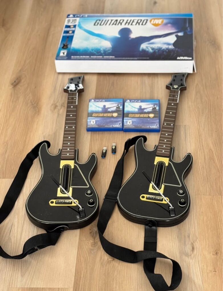 Guitar Hero Live PS4 Bundle