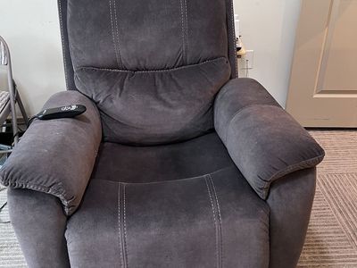Power Lift Recliner $300
