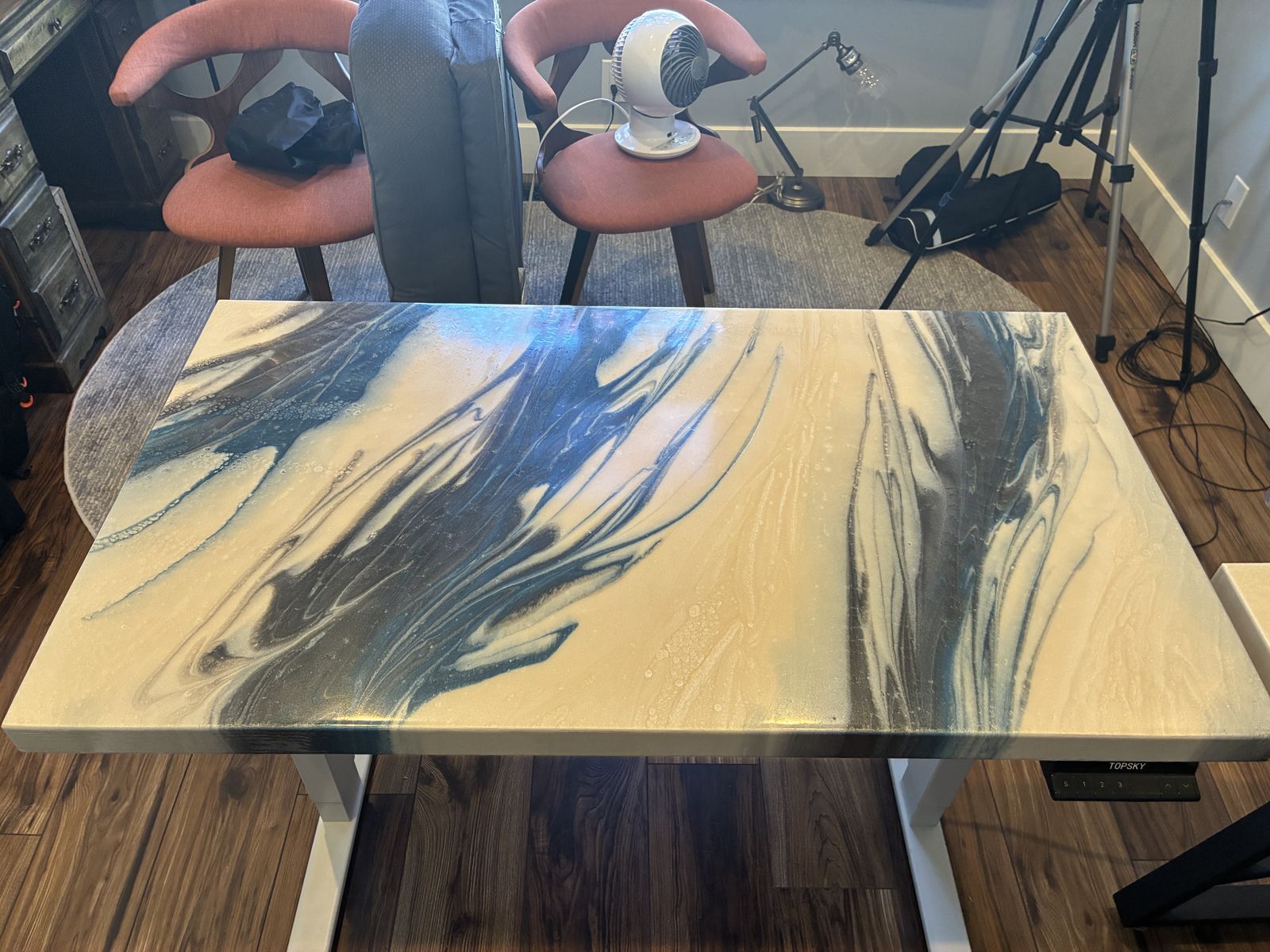 Epoxy Top Desk with Electric Height Adjustable Base 43" x 24"