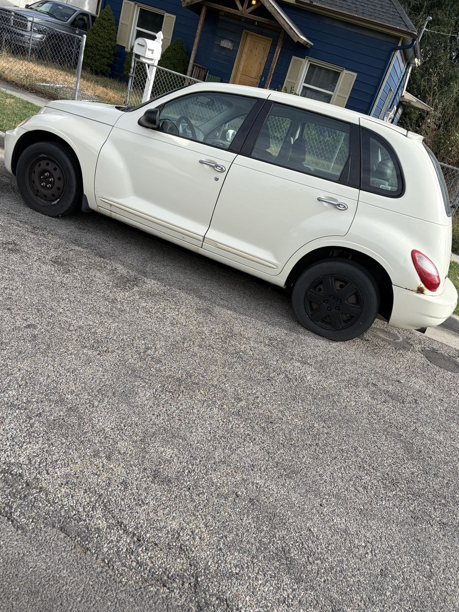 2007 Chrysler PT Cruiser Base