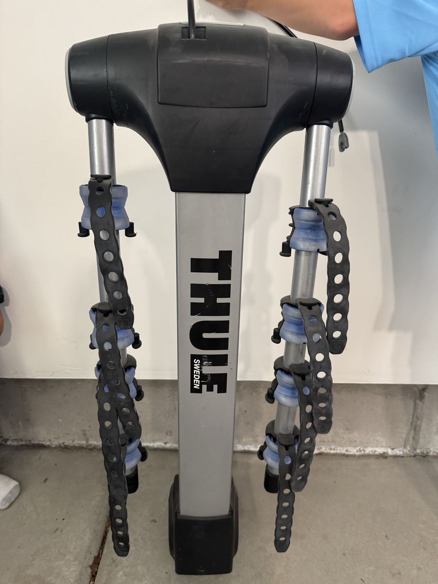 Thule Apex XT 4 Bike Hitch Rack Carrier Receiver