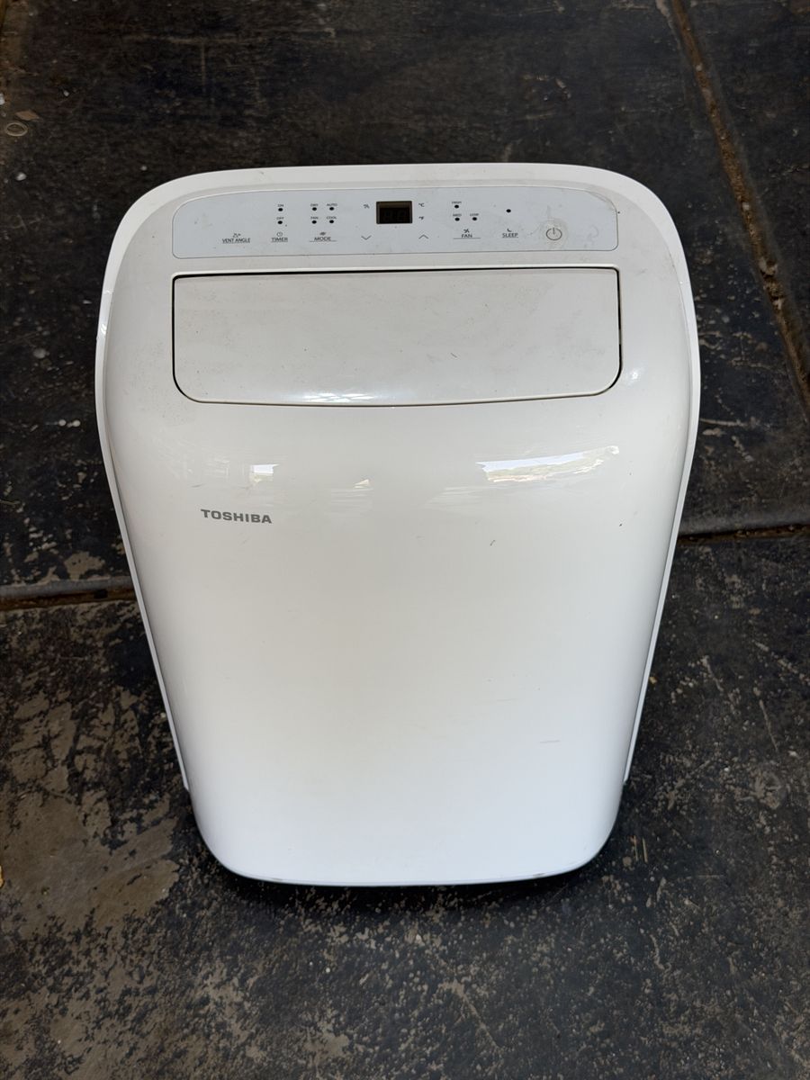 Toshiba Portable Air Conditioner Unit - White $100 OBO