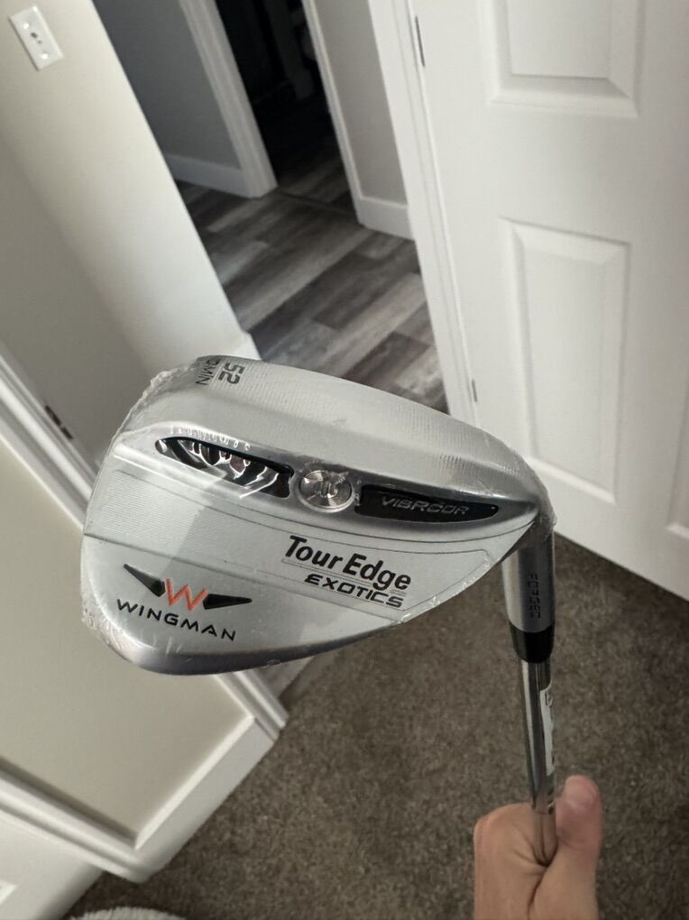 Tour Edge Exotic Wingman 52 Degree Wedge