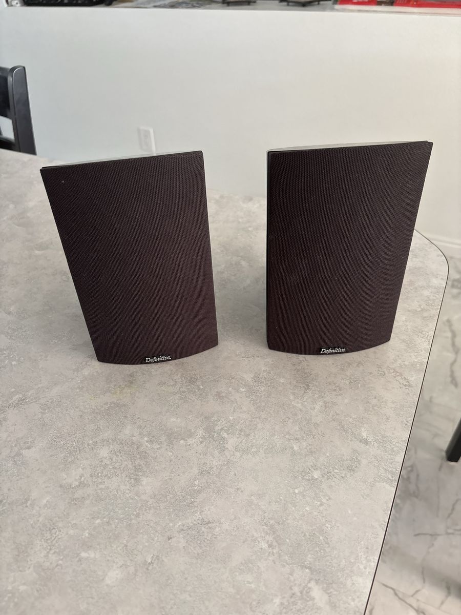 Definitive Technology ProCinema Bookshelf / Satellite Speakers Pair - Black