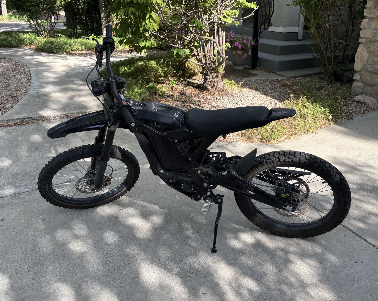 Surron Light Bee X, Awesome E-Bike Motorcycle, Fast and Fun, Excellent Condition
