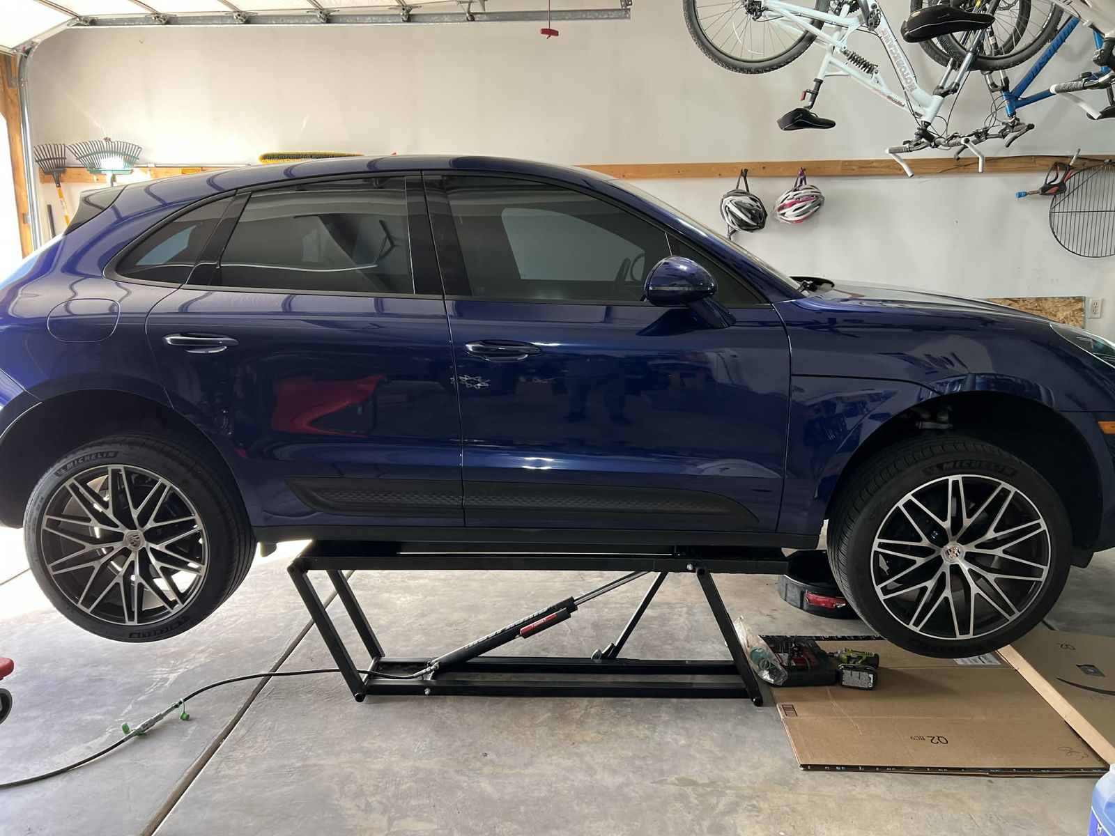 QuickJack 8000 Portable Car Lift for Rent