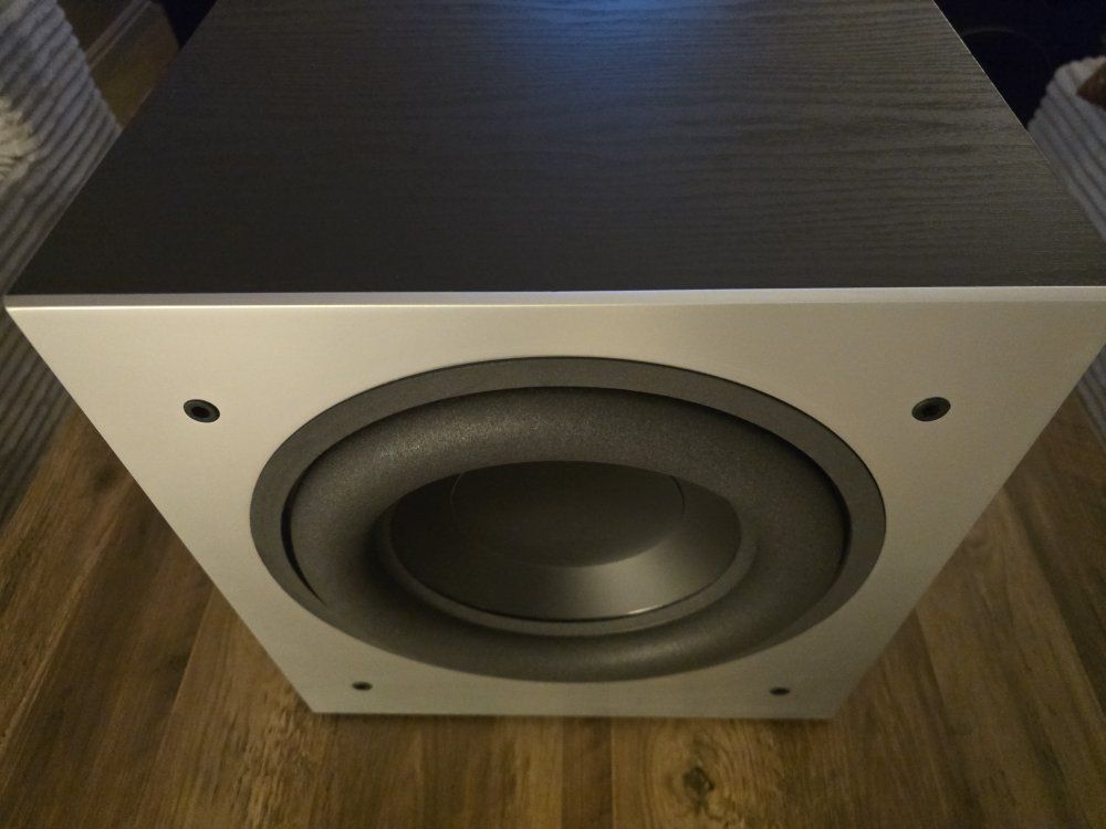 Main image 7