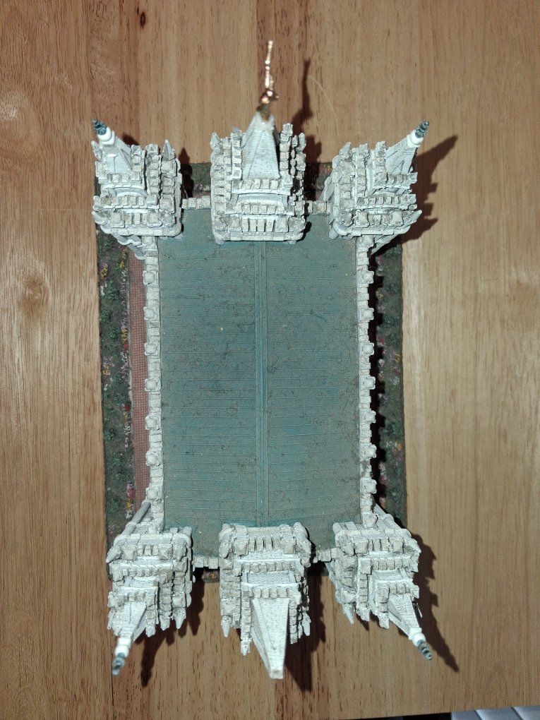 Main image 10
