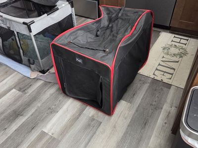 Foldable Animal play pen/kennel with carrying bag
