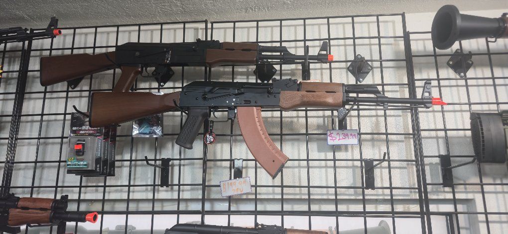 CMYA Airsoft Gun AK-47 and lancer tactical m4 with extra magazines. Style Rifle with Extra Magazines and Accessories,